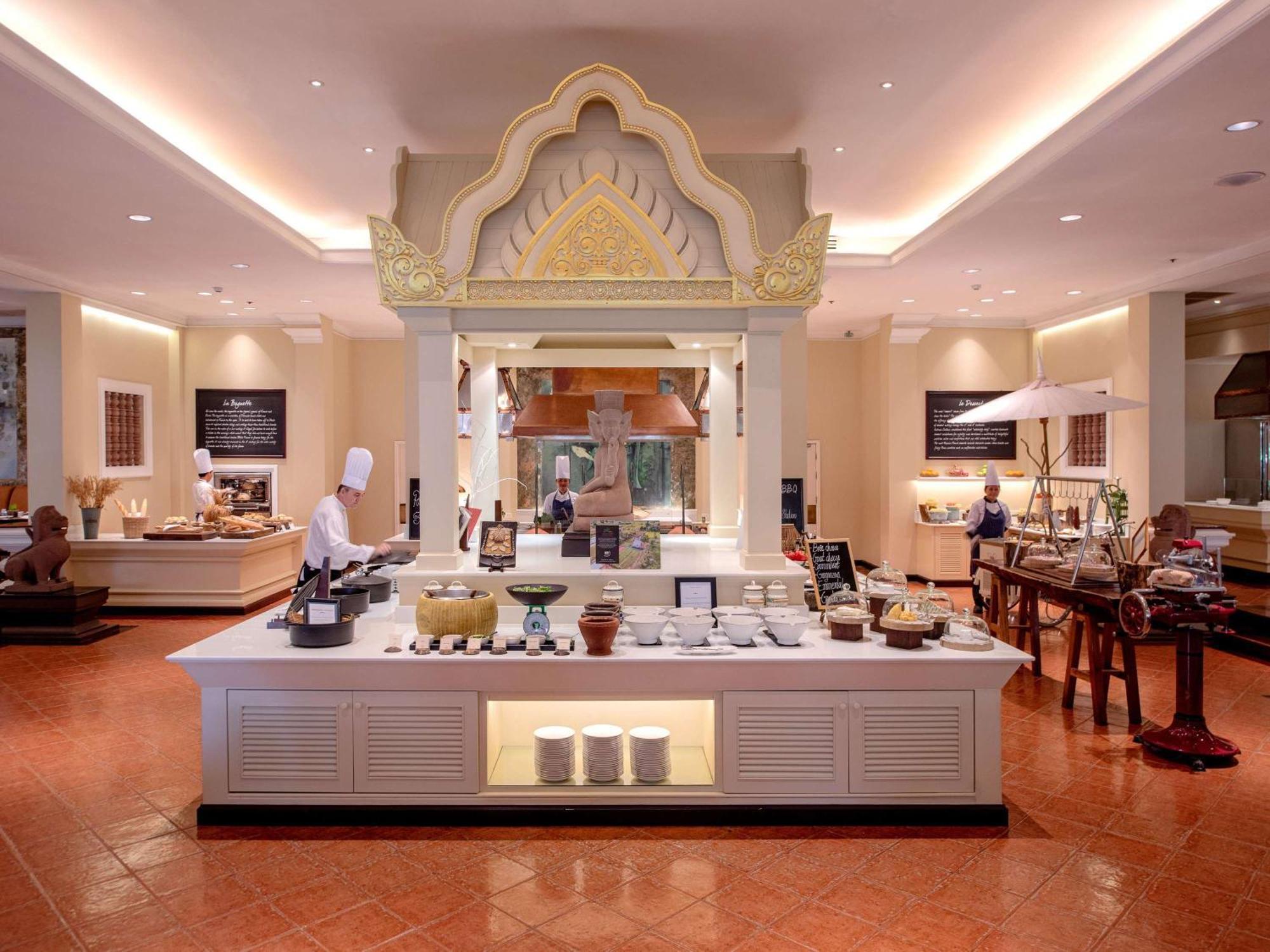 Sofitel Angkor Phokeethra Golf & Spa Resort Siem Reap Exterior foto