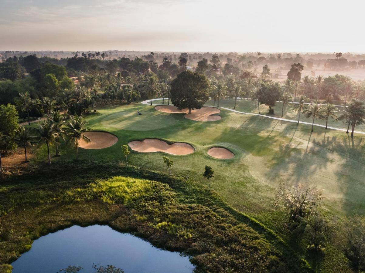 Sofitel Angkor Phokeethra Golf & Spa Resort Siem Reap Exterior foto